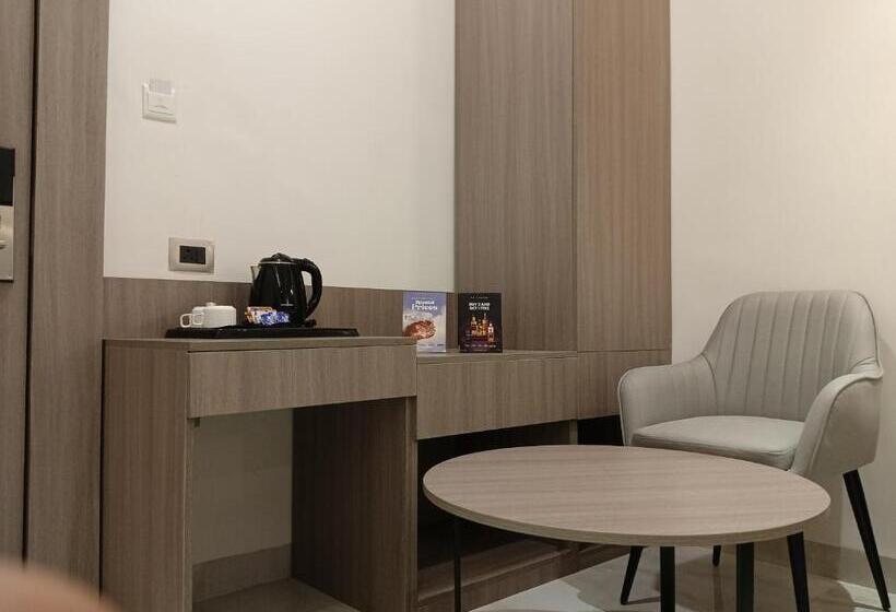 Отель Bk Castles