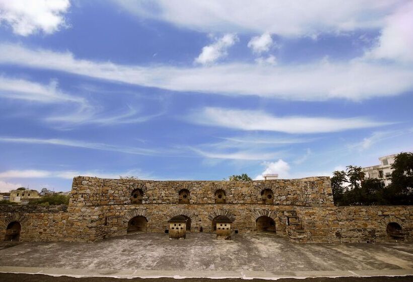 فندق Castle Kanota