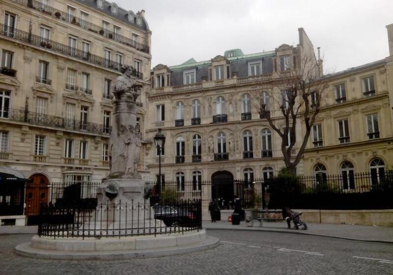 בית מלון כפרי Celeste Batignolles Montmartre