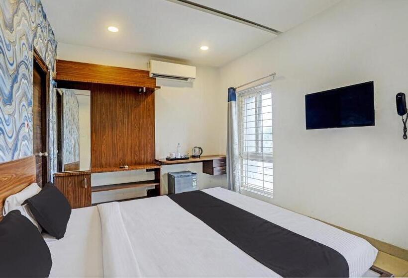 هتل Super Collection O Ssr Royal Suites