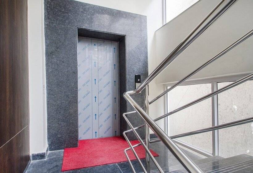 هتل Super Collection O Ssr Royal Suites