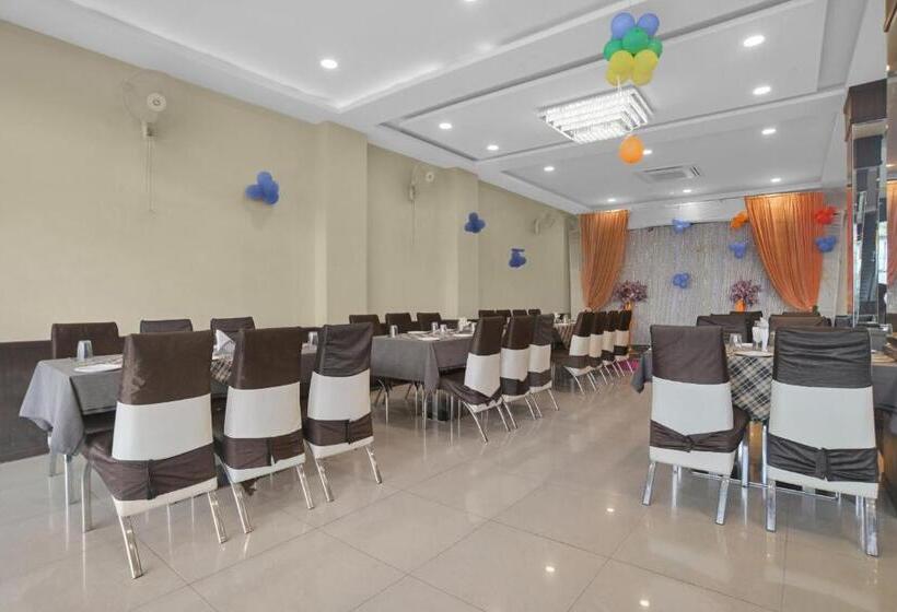 酒店 Super Townhouse Divya Palace