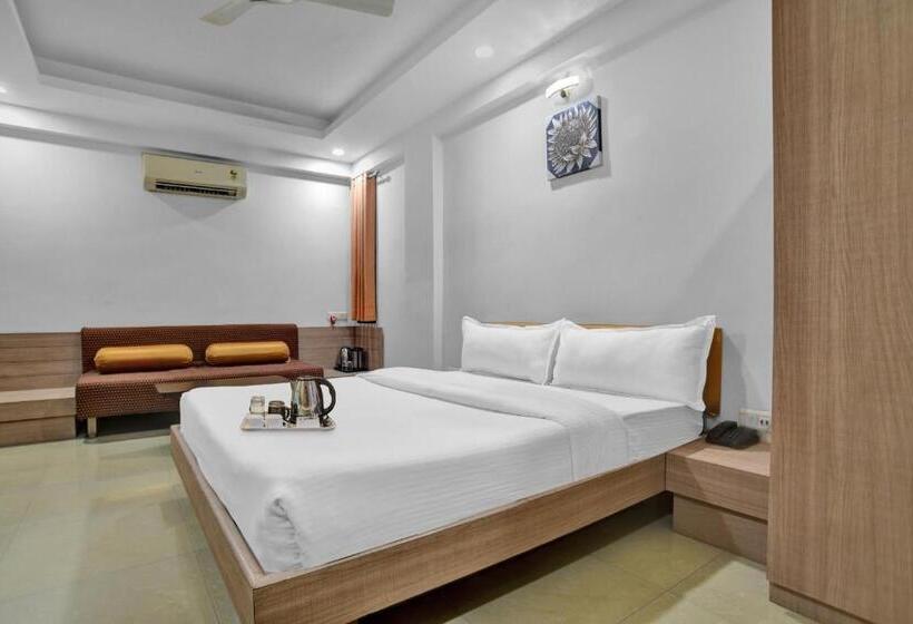 酒店 Super Townhouse Divya Palace