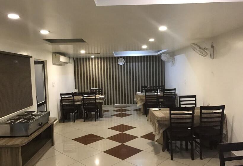 Отель Elite Suites Mint Gomti Nagar