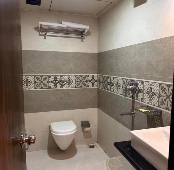 Atlas Plaza By Bizzgrow Hotels