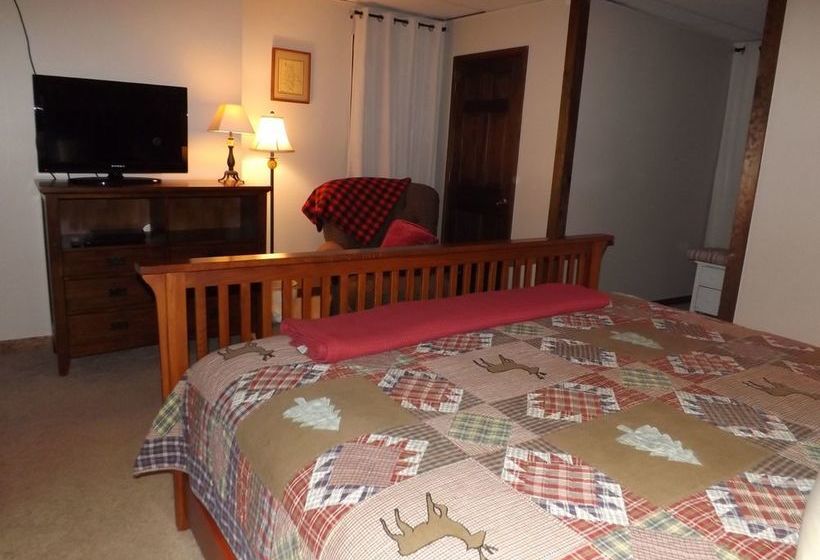 فندق Geyser Lodge