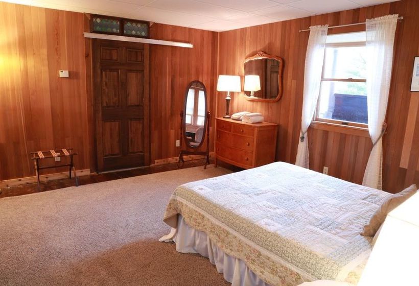 فندق Geyser Lodge