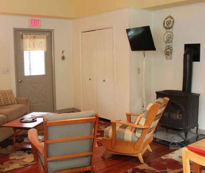 فندق Geyser Lodge