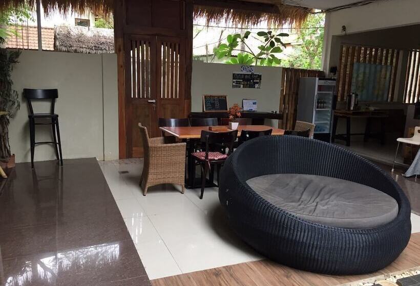 Отель Gili Ilalang Village