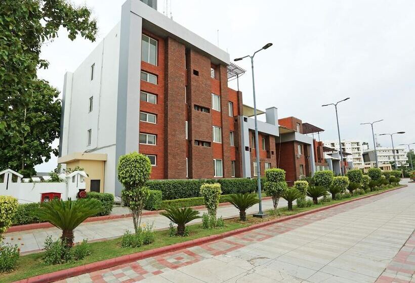 酒店 Golden Blossom Imperial Resorts