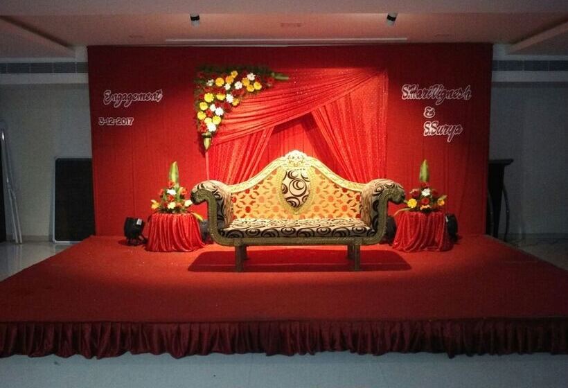 هتل Holiday Residency Coimbatore