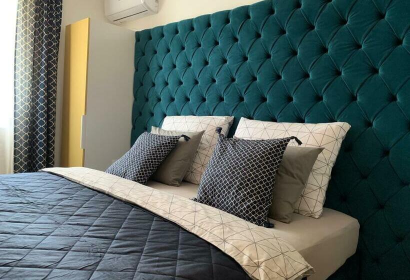 Отель Hollik Apartmanház