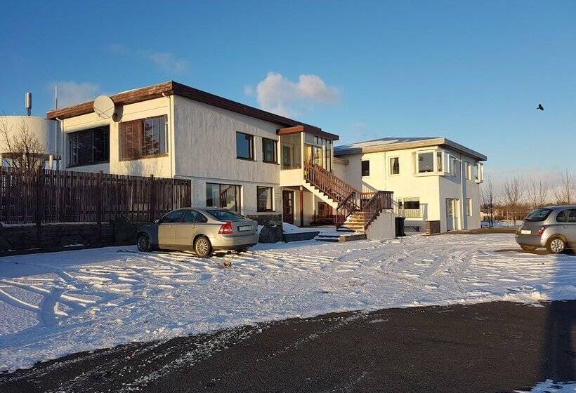 هتل House On The Hill