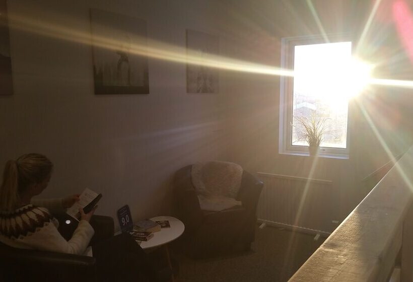 هتل House On The Hill