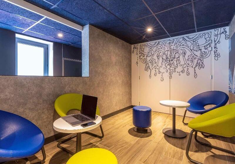 Отель Ibis Budget Paris Clichy Mairie