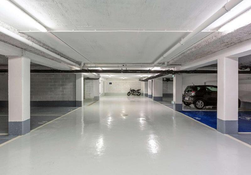 Отель Ibis Budget Paris Clichy Mairie