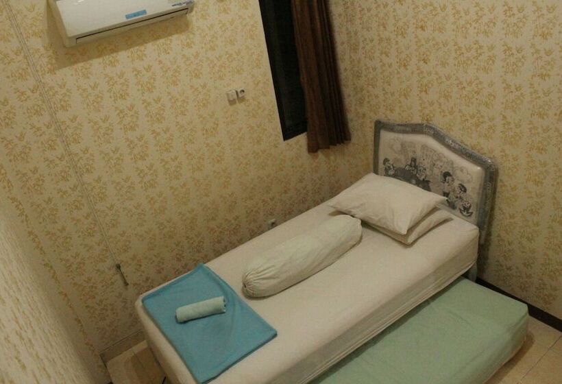 호텔 Imam Bonjol Hostel