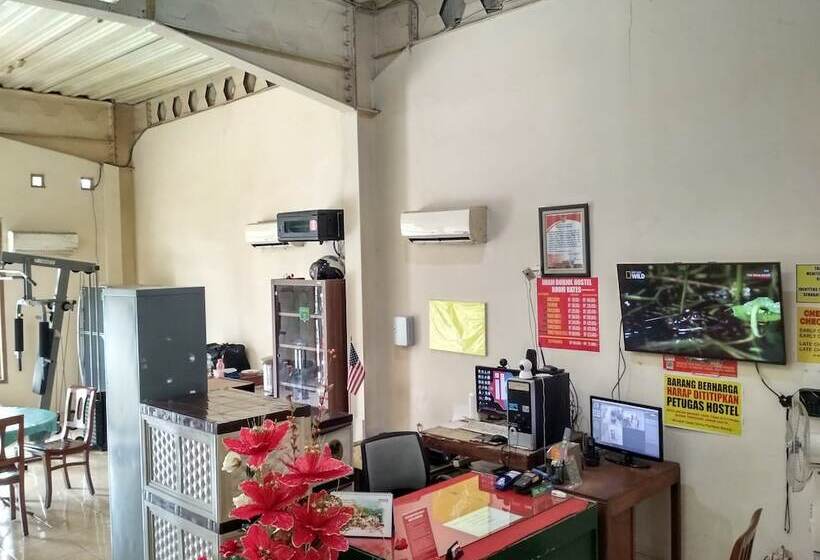 호텔 Imam Bonjol Hostel