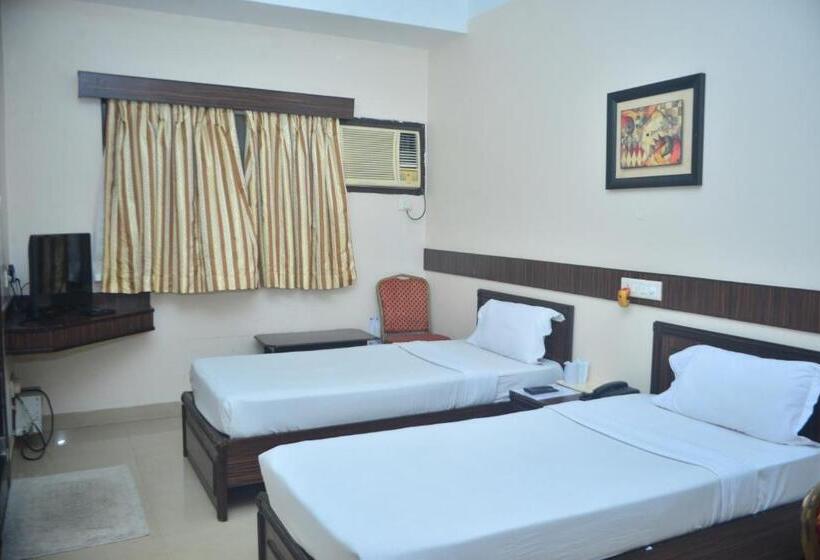 ホテル Jora Palace