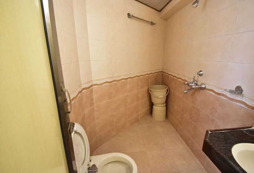 فندق Kalpana Palace, Mumbai