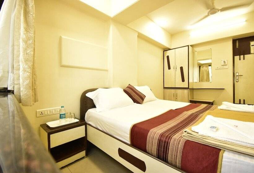 فندق Kalpana Palace, Mumbai