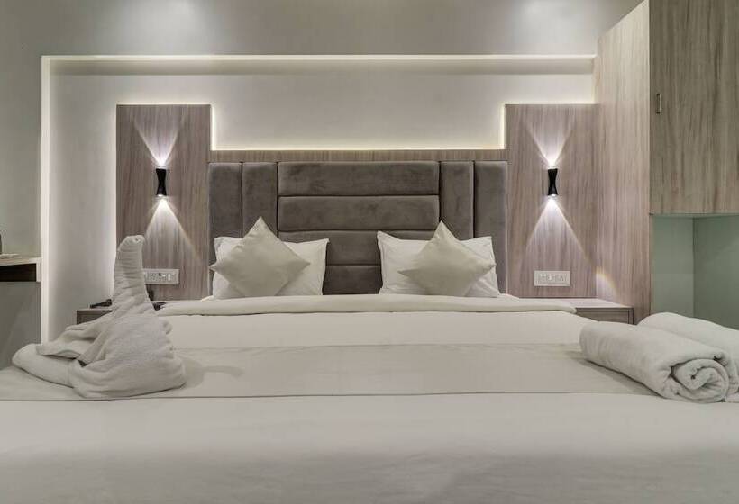 فندق Kurla Residency