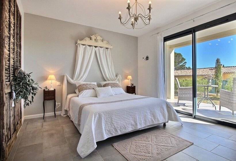 ホテル La Villa Aux Oliviers