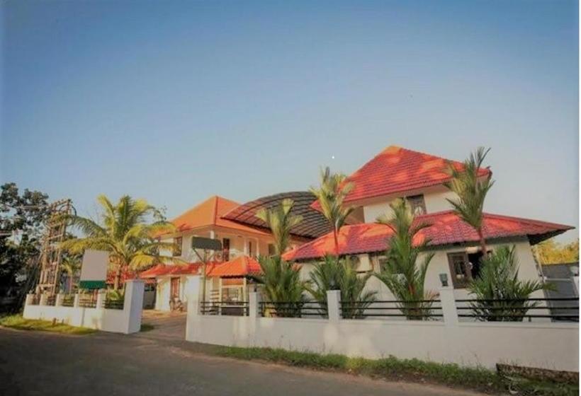 هتل Lake Gardens Resorts