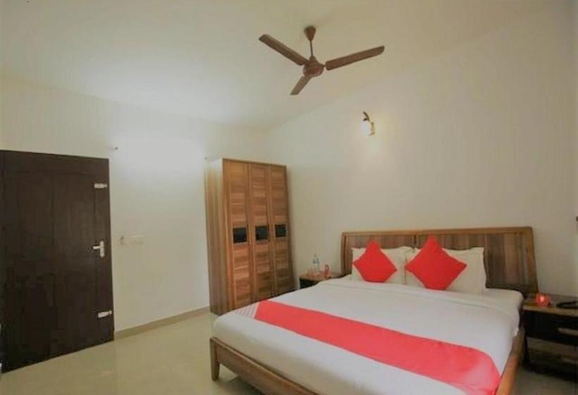 هتل Lake Gardens Resorts