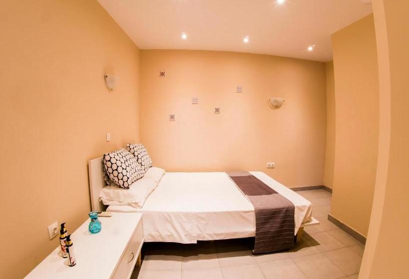 호텔 Loc Hospitality "corfu Port Suites Mantouki"