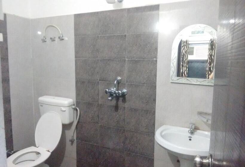 בית מלון כפרי Madhuban Guest House