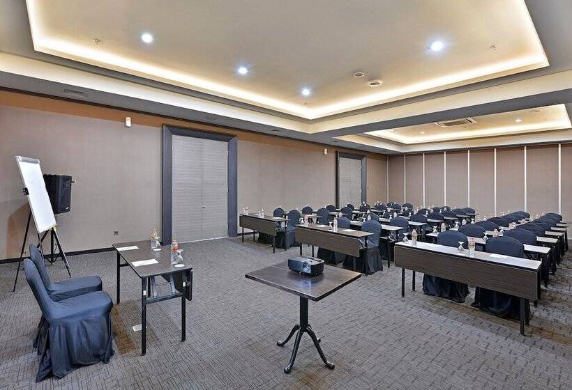 호텔 Malioboro Prime