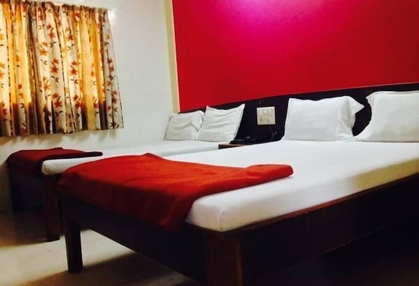 فندق Metro Plaza