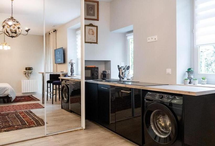 Mhl   Maison Hotel Lyon