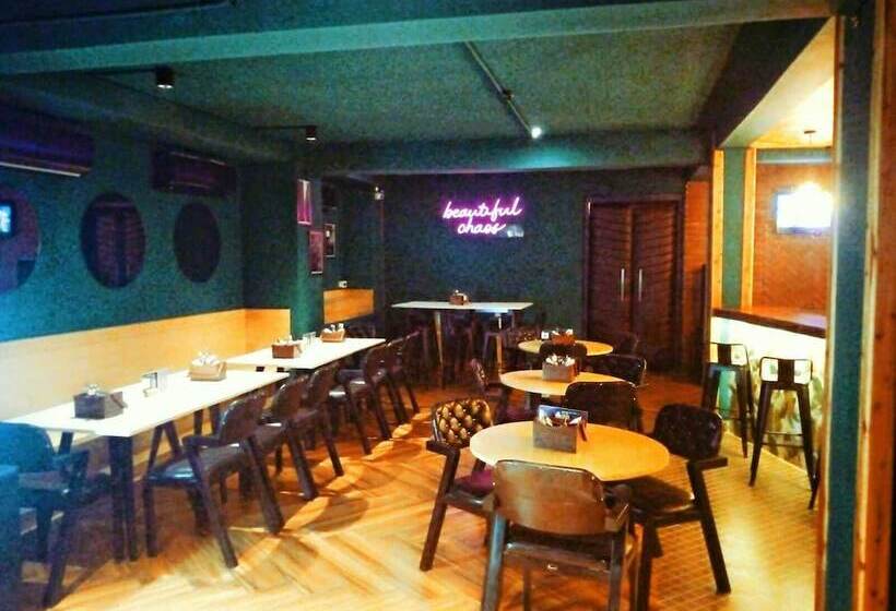 Отель Niladrii Palace