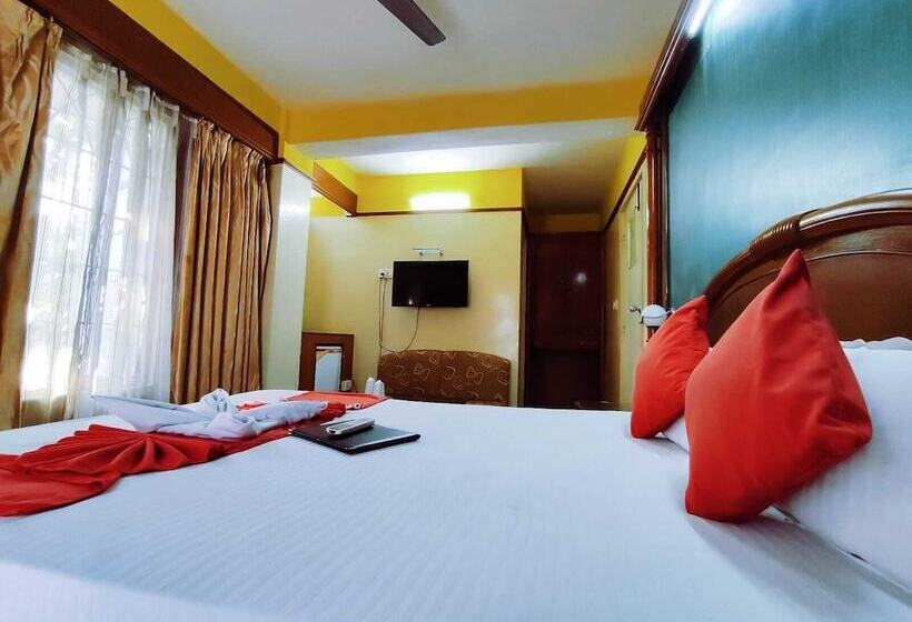 Отель Niladrii Palace