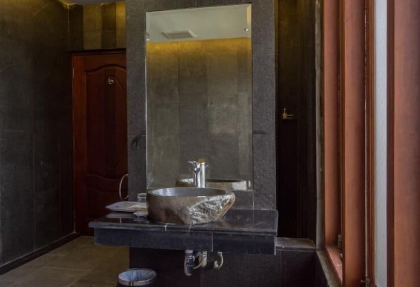 Szálloda Nipah Island Resort