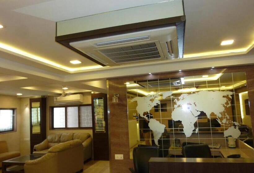 فندق Orient Palace