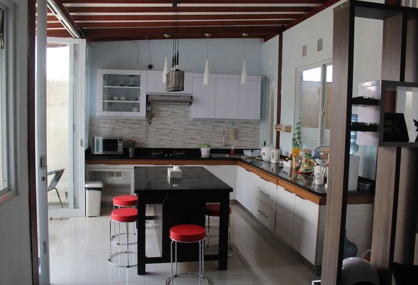 호텔 Pecatu Vira House