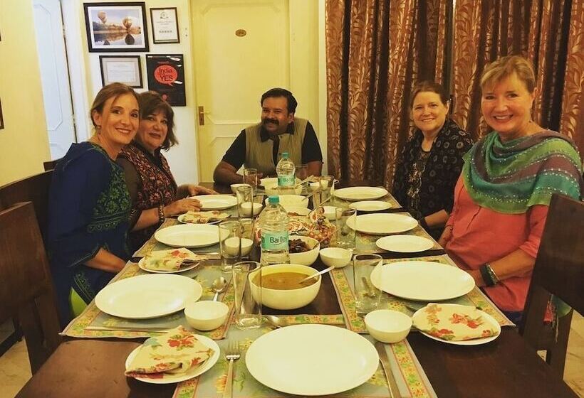 בית מלון כפרי Pratap Bhawan Homestay