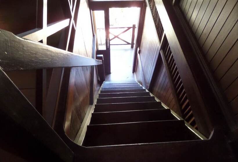 هتل Puri Komodo Resort