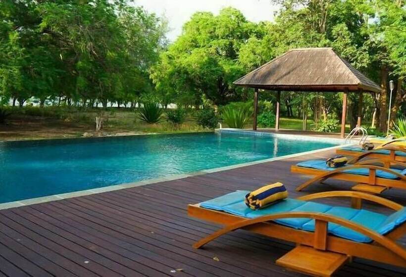 هتل Puri Komodo Resort