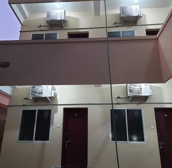 Отель Raghavi Tourist Home