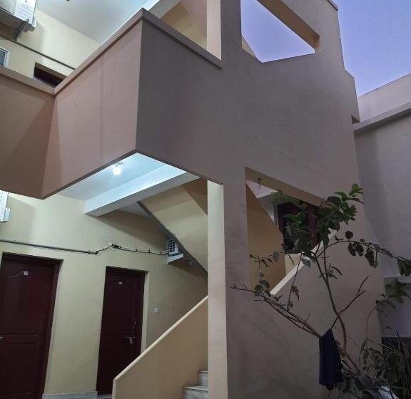 Отель Raghavi Tourist Home