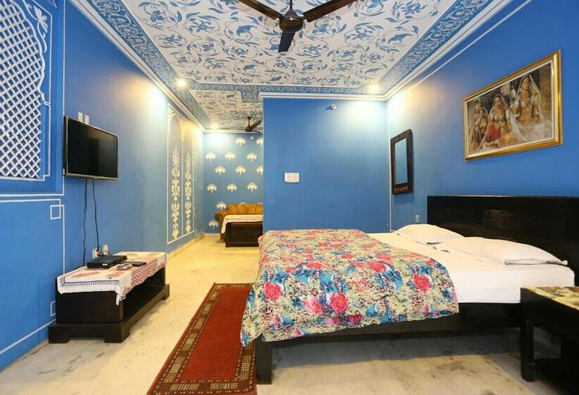 Отель Ratan Niwas