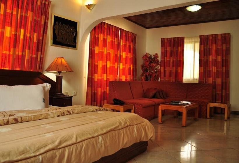 هتل Raybow International