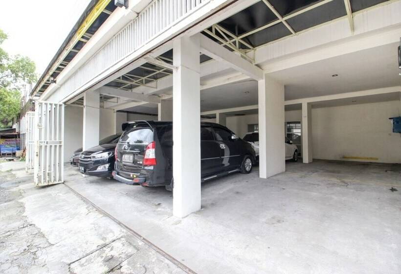 酒店 Reddoorz Near Stadion Manahan Solo