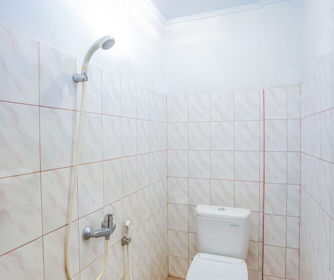 فندق Riverside Manado