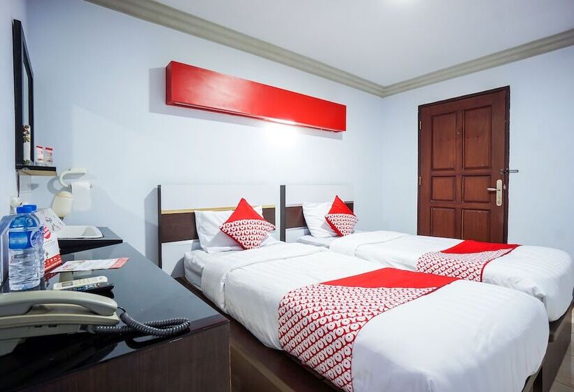 هتل Riverside Manado