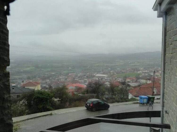 בית מלון כפרי Rodovoli